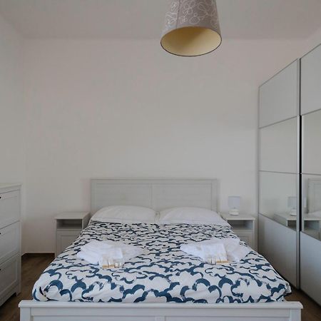 Sunrise Waterfront - Central Apartment With Sea View Balcony - Molfetta Exterior photo