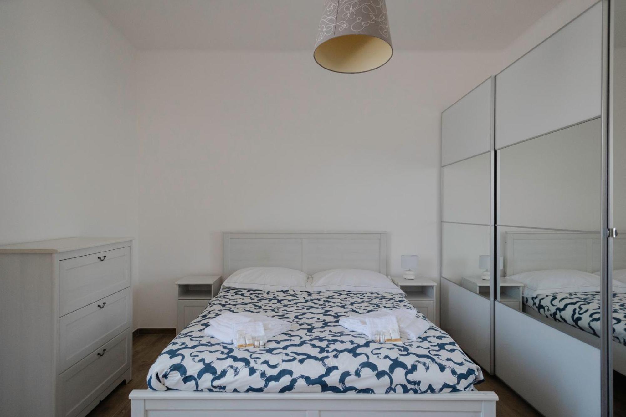 Sunrise Waterfront - Central Apartment With Sea View Balcony - Molfetta Exterior photo